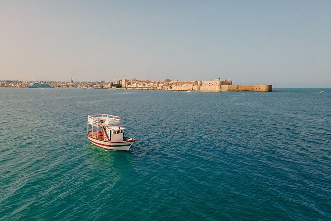 half-day-boat-tour-on-the-syracuse-coast-with-lunch
