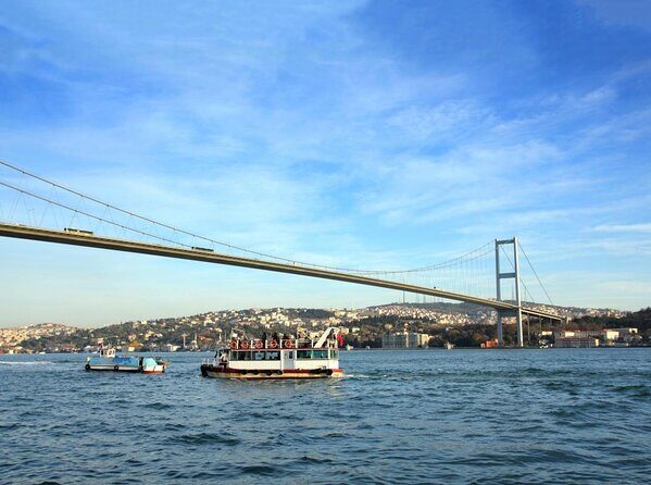 Half Day Bosphorus Cruise with Stopover on Asian Side - Key Points