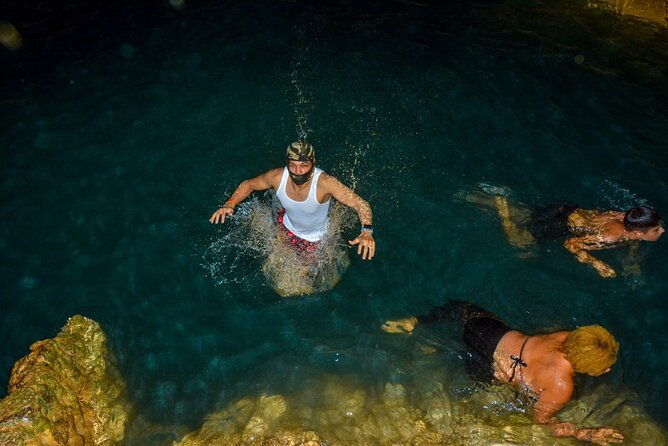 half-day-buggy-tour-visit-macao-beach-and-river-cave