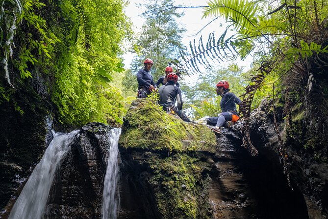 half-day-canyoning-activity-in-pucon