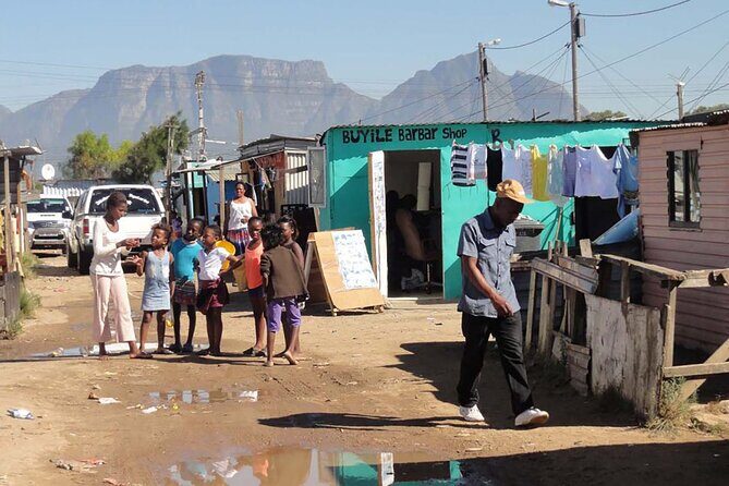 Half Day Cape Town Township Tour - Visiting District Six