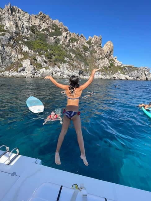 Half-day catamaran trip Presqu'île de Giens - île de Porquerolles - An Authentic and Relaxed Maritime Adventure