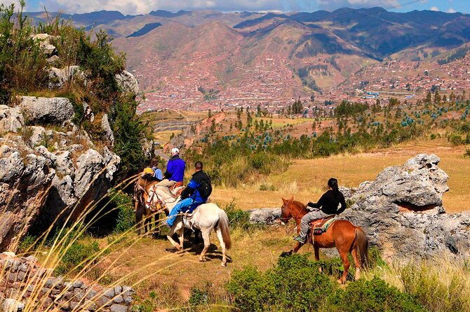 half-day-city-horse-riding-mistic-tour-group-service