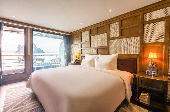 Half-Day Cruise Day Tour in Halong Bay with Lunch - What Reviewers Say