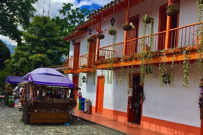 half-day-cultural-city-tour-in-medellin