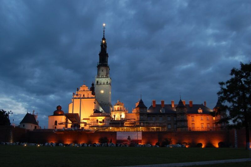 half-day-czestochowa-black-madonna-tour-from-krakow