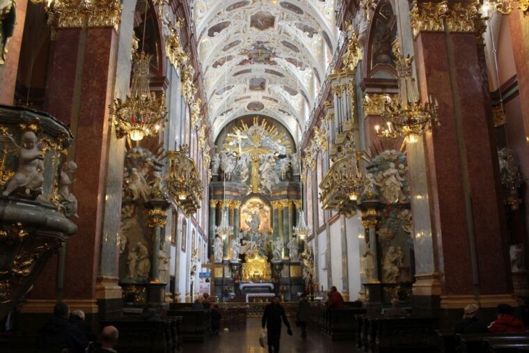 half-day-czestochowa-black-madonna-tour-from-krakow