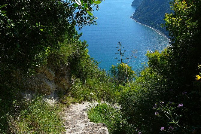 half-day-east-coast-hike-in-ischia-island-with-pick-up