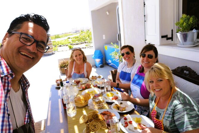 half-day-easy-and-fun-taste-of-santorini