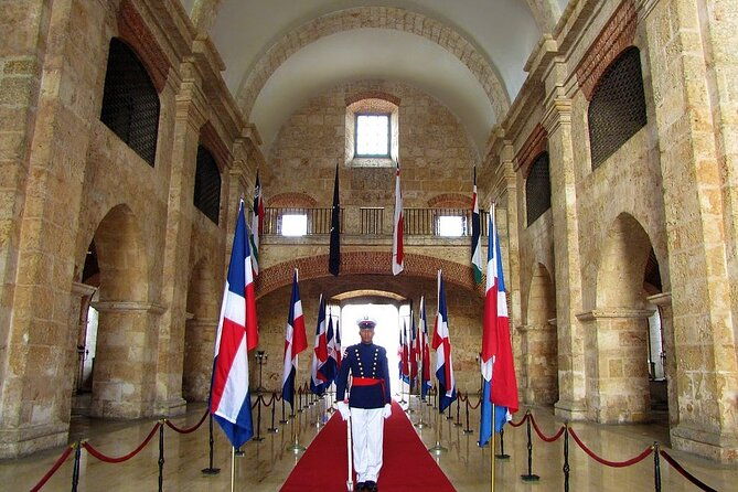 half-day-excursion-colonial-zone-lighthouse-to-colon-and-tres-ojos-from-santo-domingo
