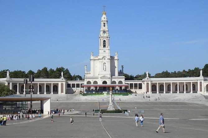 half-day-excursion-for-small-groups-in-fatima-from-lisbon