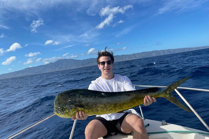 Half Day Fishing Tour in North Shore of Oahu on Ilio Kai - Key Points