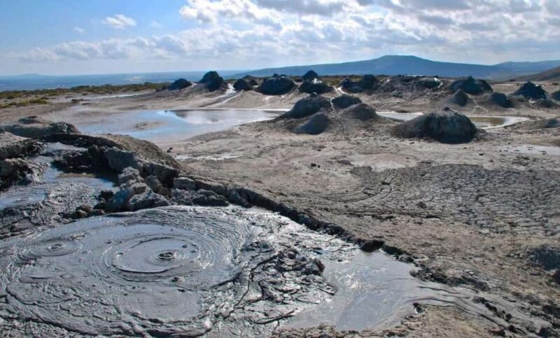 Half-Day Gobustan & Mud Volcanoes Tour - Key Points