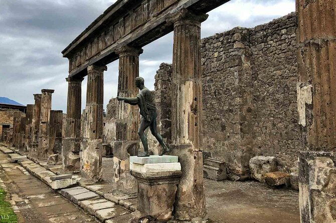 half-day-group-tour-in-pompeii-with-pick-up-2