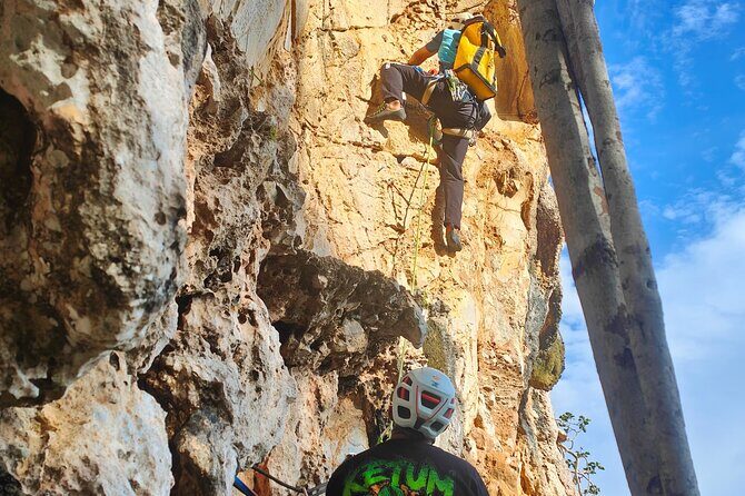 Half Day Guided Multi-Pitch Climbing in Gunung Keriang - Practical Tips and Considerations