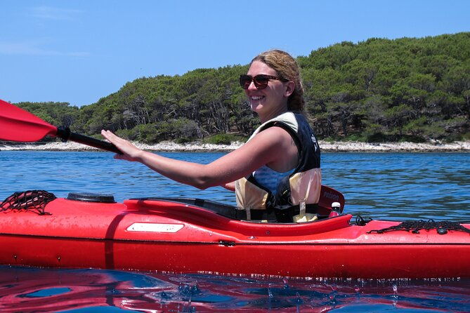 half-day-guided-sea-kayaking-activity-in-hvar