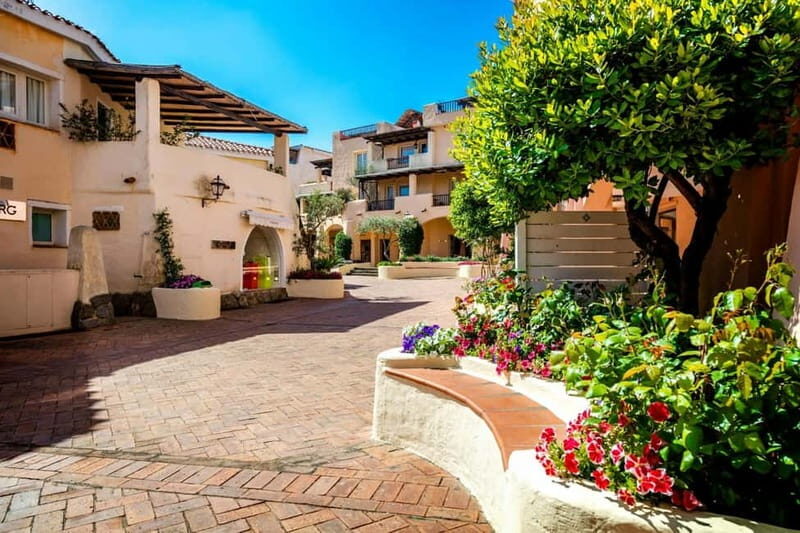Half-day guided tour of Costa Smeralda in Italy - The Sum Up