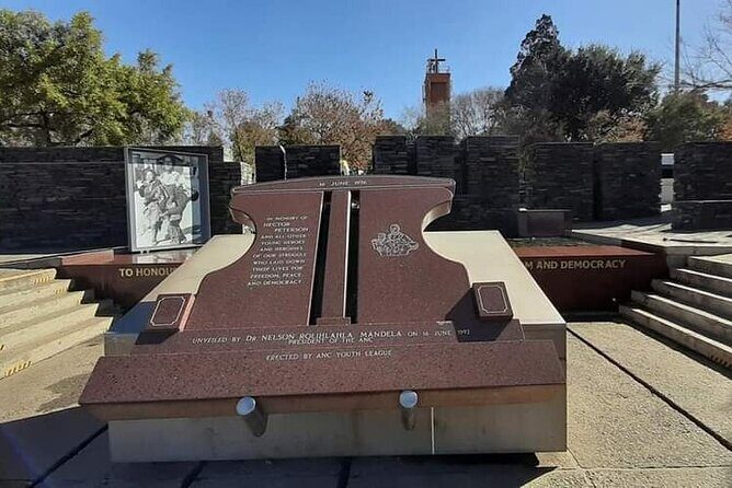 Half-Day Guided Tour of Johannesburg and Soweto Township - The Sum Up