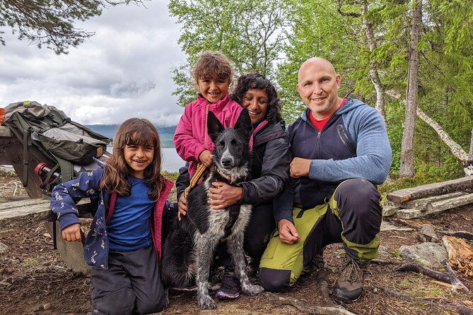 half-day-guided-walk-with-huskies