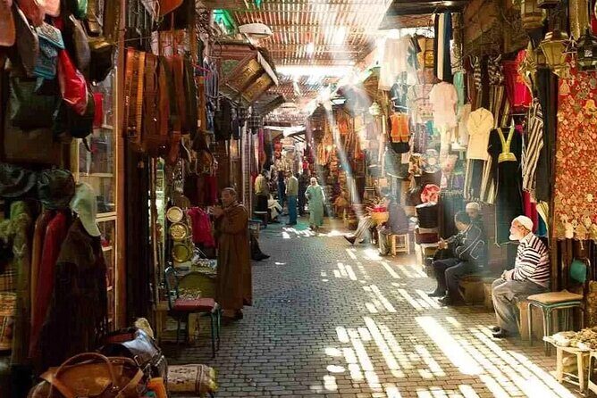 Half Day Guided Walking Tours on The Medina of Fez - Key Points  