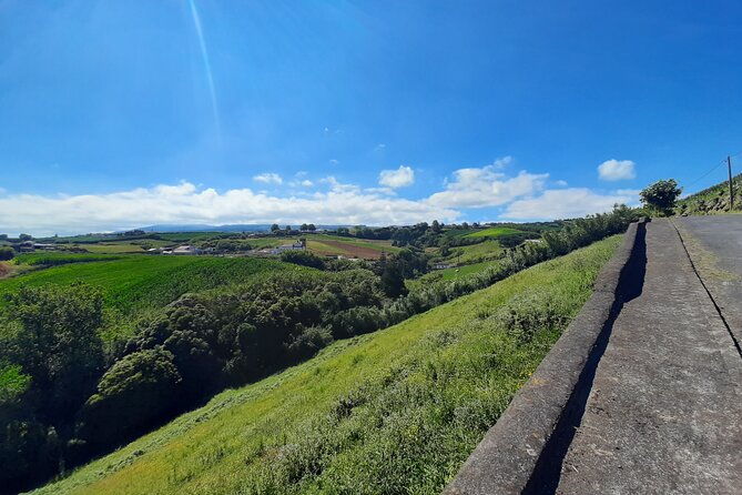 half-day-hike-waterfalls-moinho-do-felix-with-tea-plantation