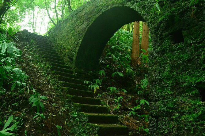 half-day-hiking-tour-janela-do-inferno-and-lagoa-do-fogo