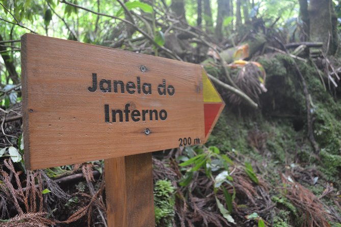 half-day-hiking-tour-janela-do-inferno-and-lagoa-do-fogo