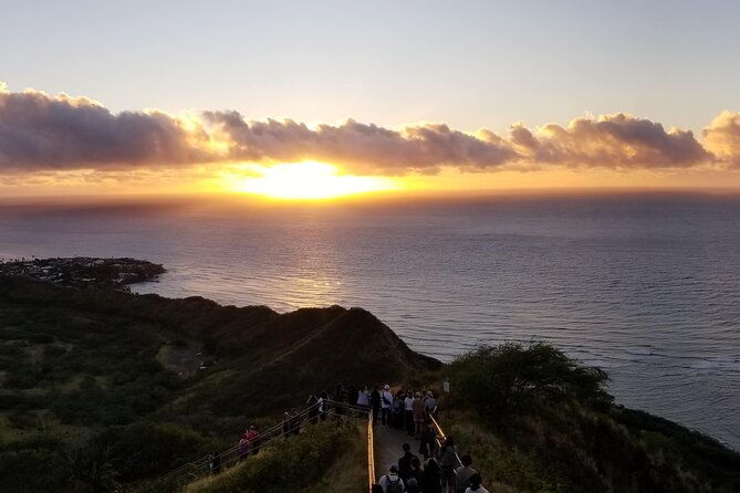 half-day-hiking-tour-to-diamond-head-and-makapuu-lighthouse-2