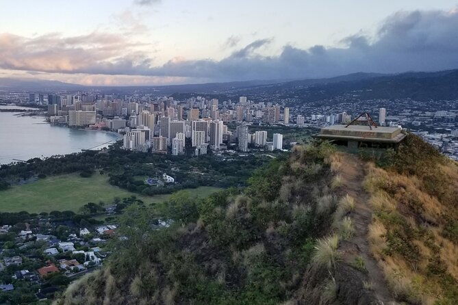 half-day-hiking-tour-to-diamond-head-and-makapuu-lighthouse