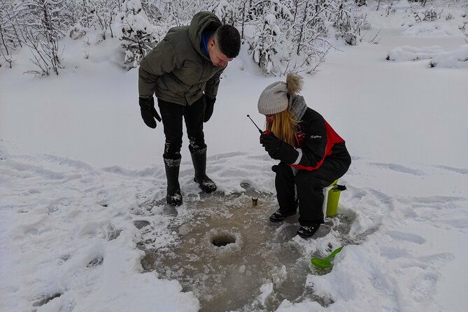 half-day-husky-safari-and-salmon-ice-fishing-experience