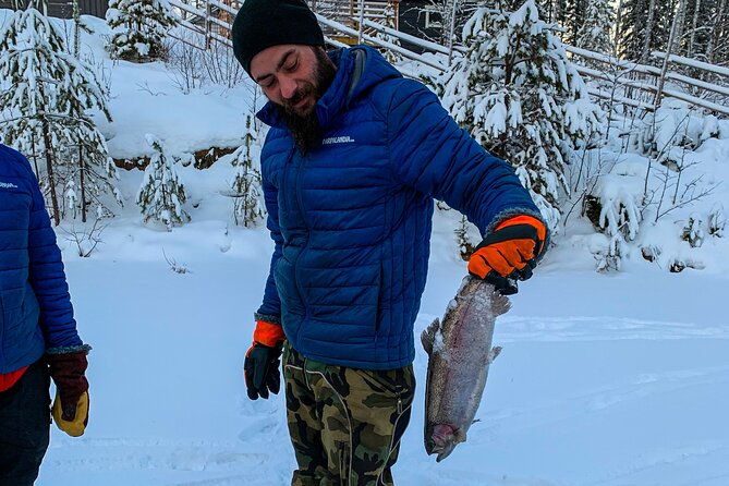 half-day-husky-safari-and-salmon-ice-fishing-experience
