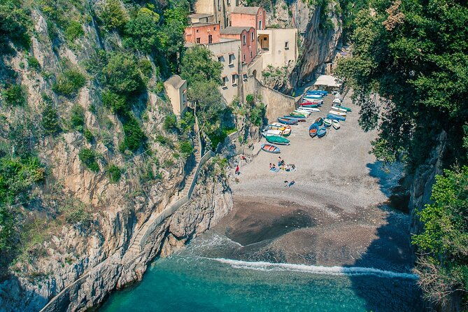 half-day-in-amalfi-coast-with-private-luxury-yacht-tour