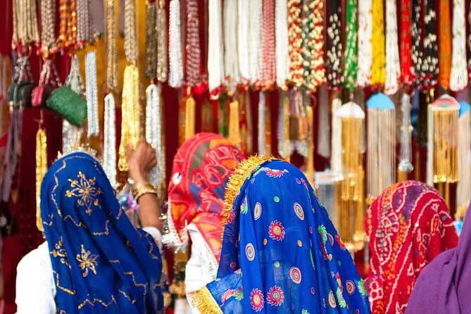 Half Day Jaipur Shopping Tour With Local Shopping Consultant - FAQs