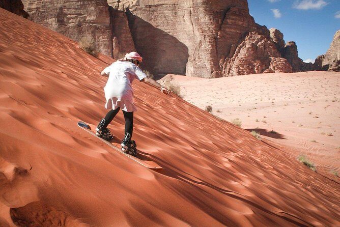Half day Jeep and camel tour No stay - Key Points