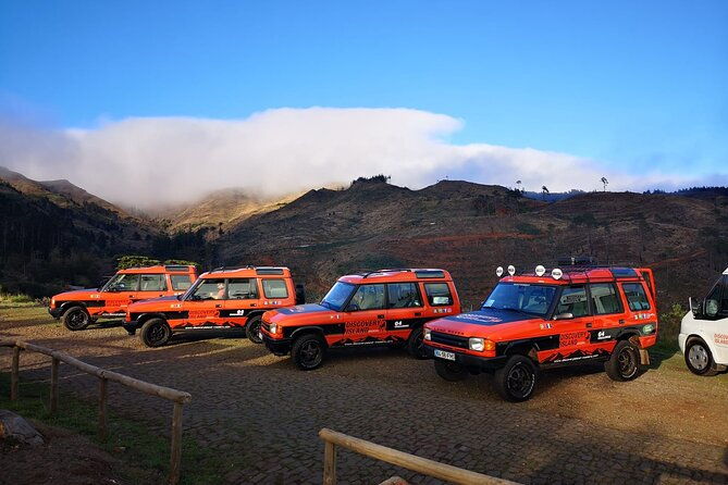 half-day-jeep-safari-tour-at-pico-areeiro-and-santo-da-serra