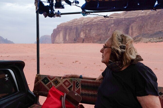 Half day Jeep Tour with Camel Ride and overnight in Camp (All Meals incl.) - FAQ