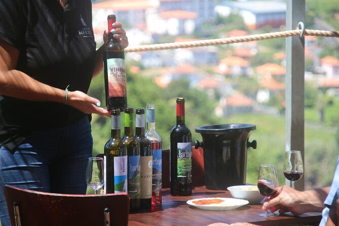 half-day-jeep-wine-tour-and-tasting-sea-cliff-adventure