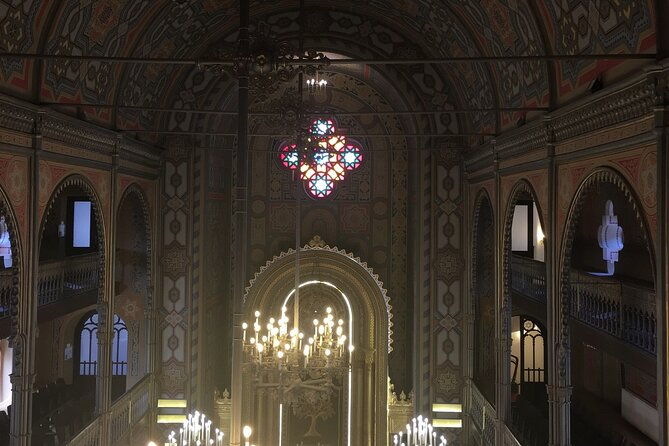 half-day-jewish-heritage-walking-tour-in-bucharest-2