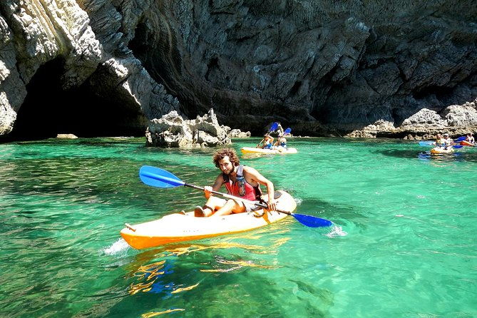 half-day-kayak-tour-in-sesimbra