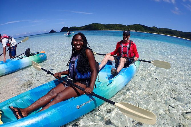 half-day-kayak-tour-on-the-kerama-islands-and-zamami-island