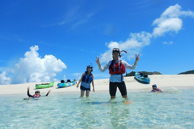 half-day-kayak-tour-on-the-kerama-islands-and-zamami-island