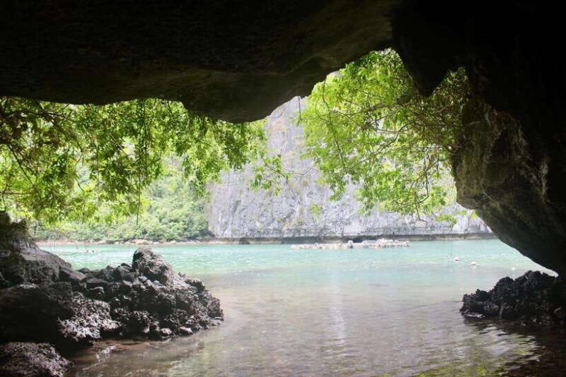 half-day-lan-ha-bay-excursion-4-hours-kayaking-snorkel