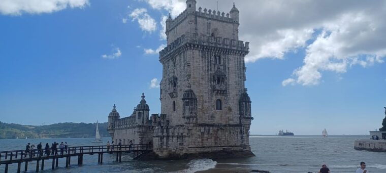 half-day-lisbon-tour-small-group-through-the-city-of-7-hills