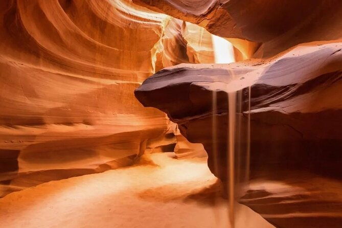 half-day-lower-antelope-canyon-horseshoe-bend-combo-tour-from-page