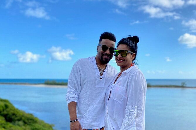 half-day-luxury-private-rose-island-pigs-and-turtles-excursion