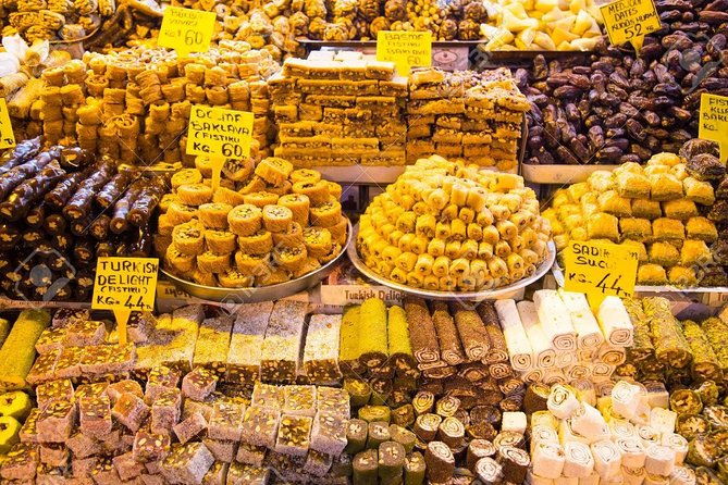 half-day-morning-bosphorus-cruise-spice-bazaar-visit-bus-and-boat-tour