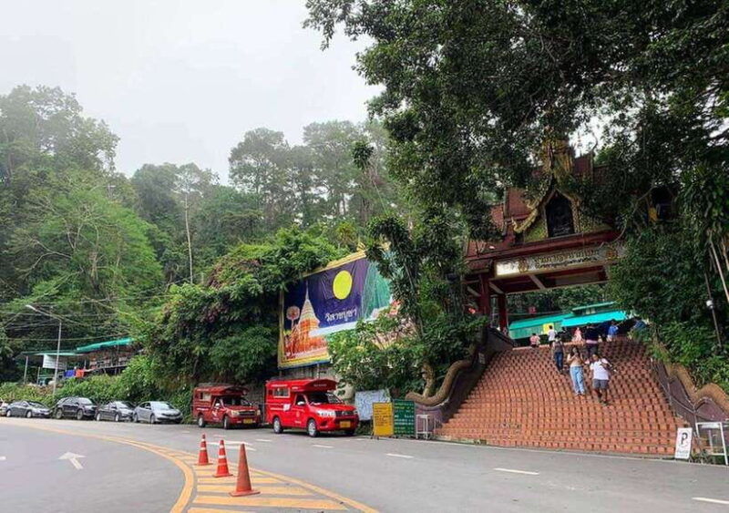 half-day-morning-doi-suthep-doi-pui-meo-village-with-guide