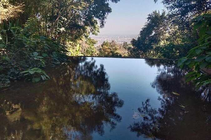 Half Day Morning Wat Pha Lat & Wat Phra That Doi Suthep Tour - Practical Tips for Making the Most of Your Tour