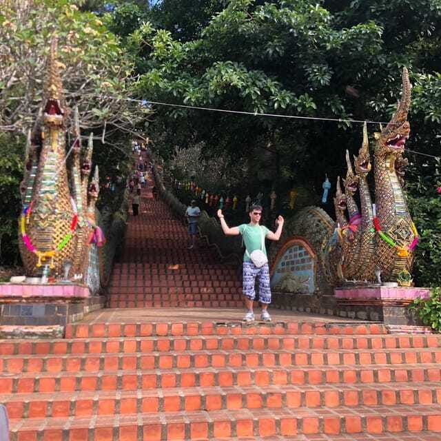 half-day-morning-wat-pha-lat-wat-phra-that-doi-suthep-tour