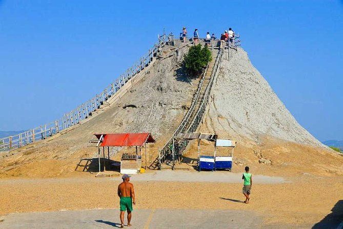 half-day-mud-volcano-from-cartagena